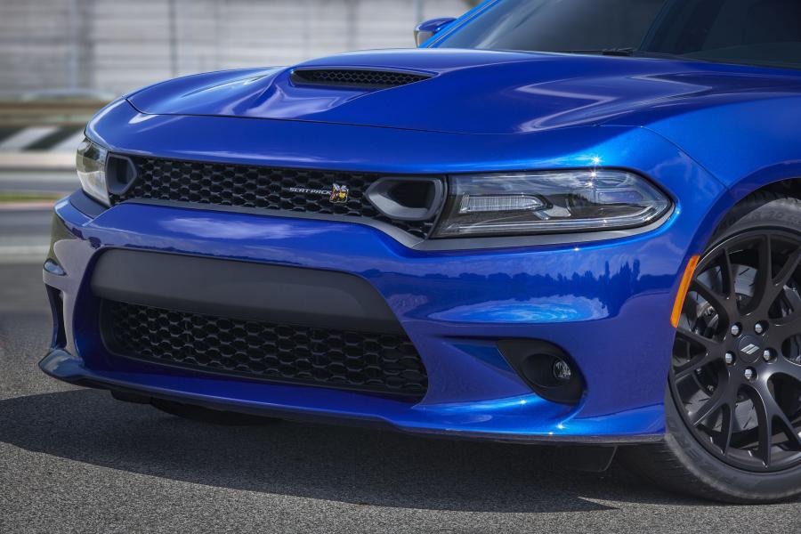 Детали экстерьера Dodge Charger R/T Scat Pack (LD) 2018 года  (фото 3 из 6)